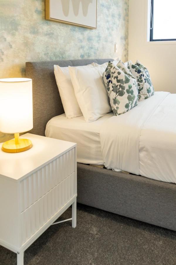 The Majestic Retreat 2 Bed 2 Bath Cbd Apartment Крайстчърч Екстериор снимка