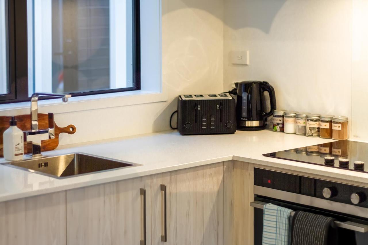 The Majestic Retreat 2 Bed 2 Bath Cbd Apartment Крайстчърч Екстериор снимка